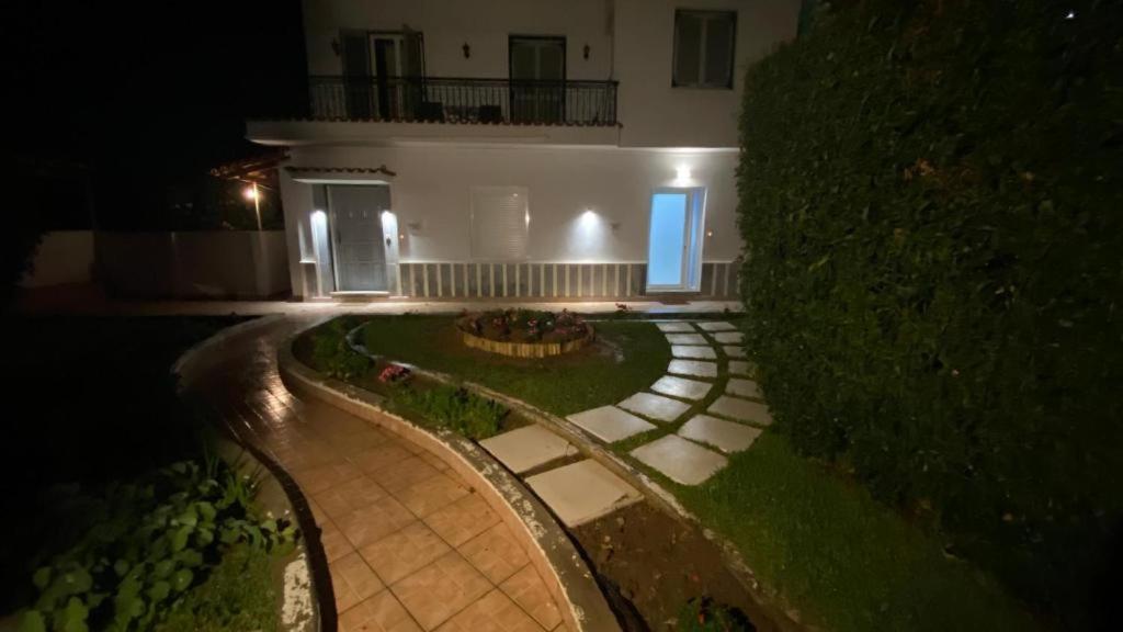 Ferienwohnung Patras White Castle Exterior foto